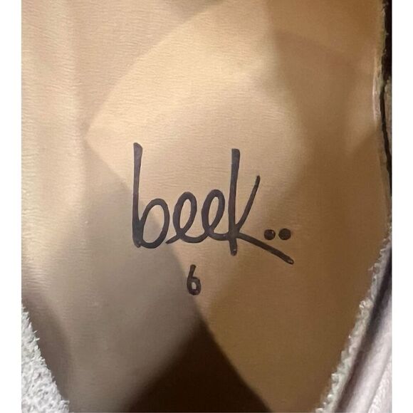 Beek Jay Leather Slip-On Sneakers in Honey NWOB Size 6 - Picture 8 of 9